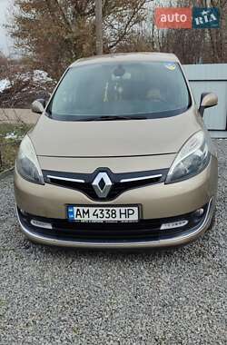 Минивэн Renault Grand Scenic 2013 в 