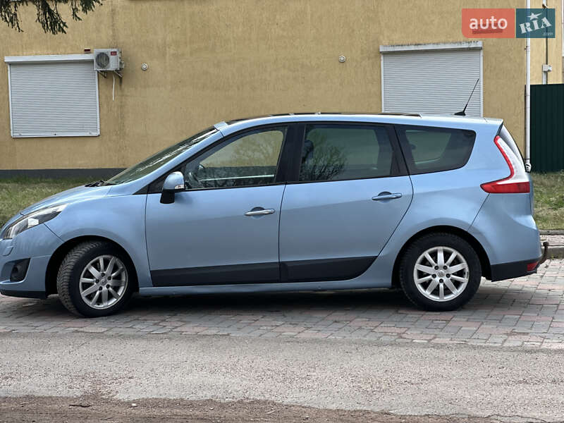 Минивэн Renault Grand Scenic 2010 в Коростене