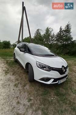 Минивэн Renault Grand Scenic 2016 в 