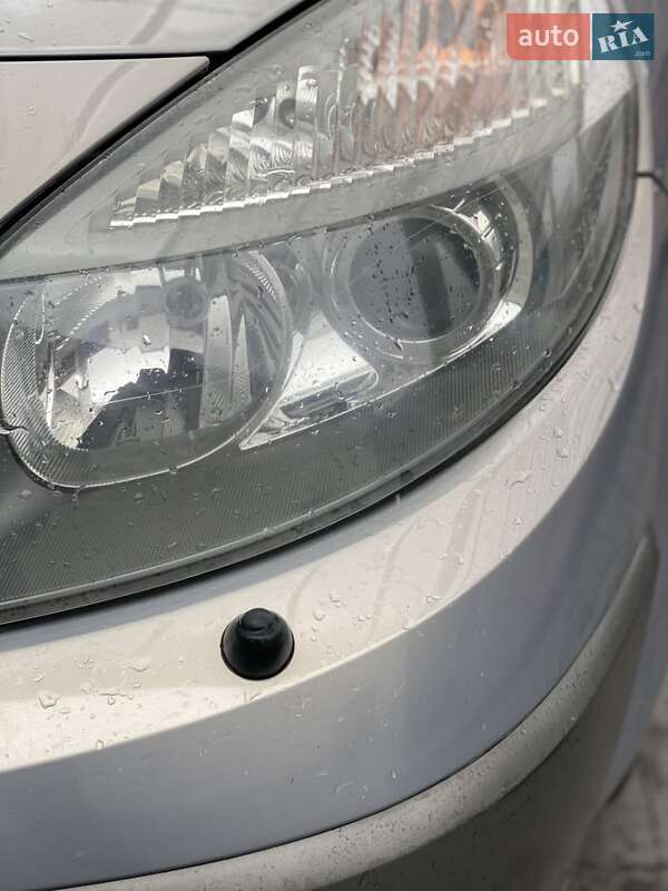 Минивэн Renault Grand Scenic 2005 в Ровно