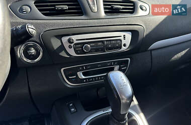 Минивэн Renault Grand Scenic 2014 в 