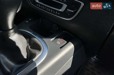 Минивэн Renault Grand Scenic 2014 в 