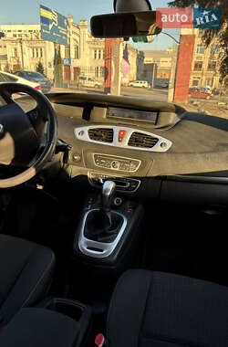 Мінівен Renault Grand Scenic 2009 в 