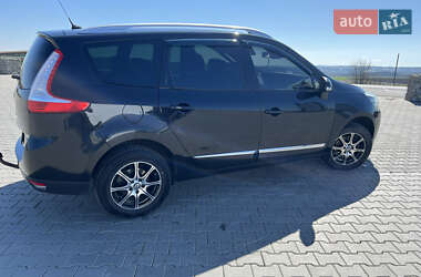 Мінівен Renault Grand Scenic 2013 в 