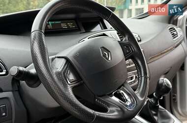 Минивэн Renault Grand Scenic 2013 в 