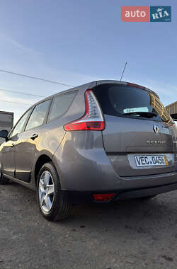 Минивэн Renault Grand Scenic 2013 в 