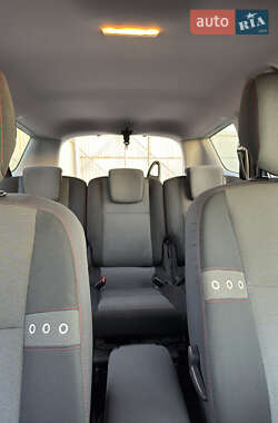Минивэн Renault Grand Scenic 2013 в 