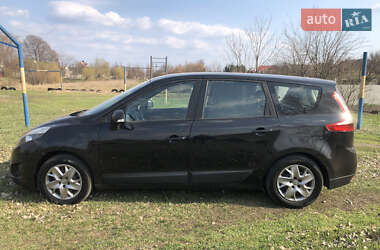 Минивэн Renault Grand Scenic 2010 в 