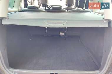 Минивэн Renault Grand Scenic 2015 в 