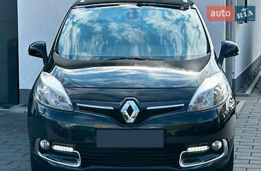 Минивэн Renault Grand Scenic 2015 в 