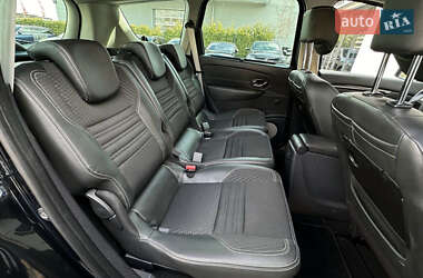 Минивэн Renault Grand Scenic 2015 в 