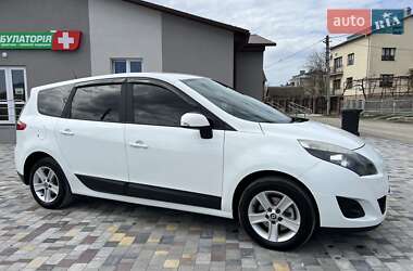Минивэн Renault Grand Scenic 2009 в 