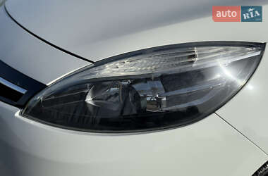 Минивэн Renault Grand Scenic 2015 в 