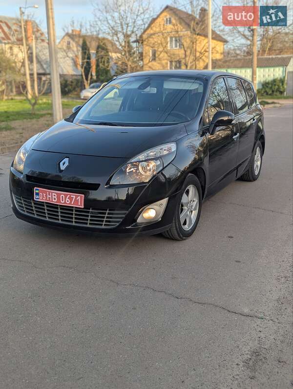 Renault Grand Scenic 2010