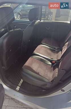 Мінівен Renault Grand Scenic 2013 в 
