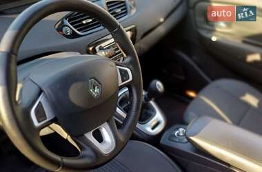 Мінівен Renault Grand Scenic 2012 в 