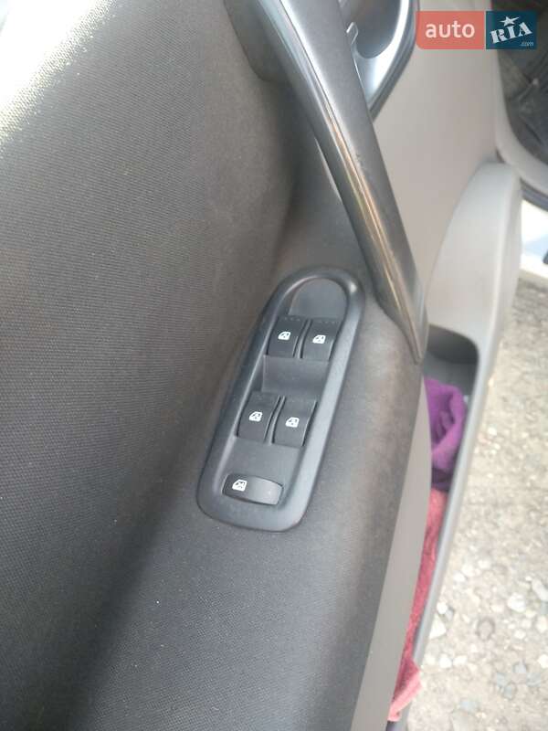 Минивэн Renault Grand Scenic 2006 в Хороле фото 21 Минивэн Renault Grand Scenic 2006 в Хороле