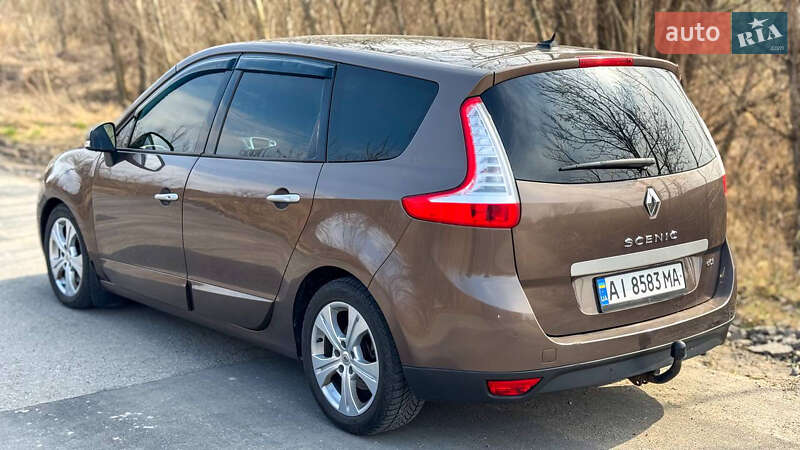 Минивэн Renault Grand Scenic 2009 в Обухове