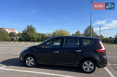Минивэн Renault Grand Scenic 2010 в 
