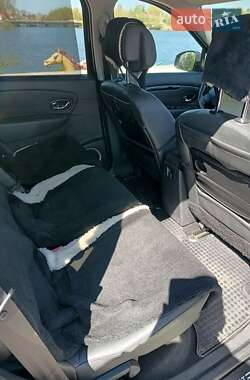 Минивэн Renault Grand Scenic 2012 в 