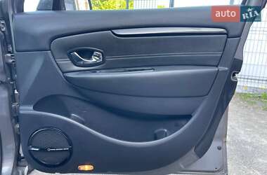 Минивэн Renault Grand Scenic 2012 в 