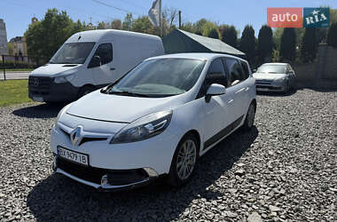 Минивэн Renault Grand Scenic 2012 в 