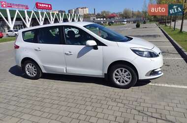 Минивэн Renault Grand Scenic 2012 в 