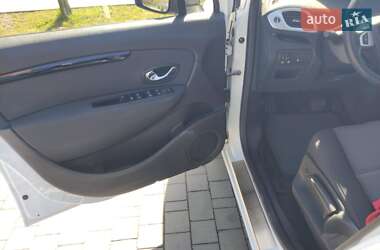 Минивэн Renault Grand Scenic 2012 в 
