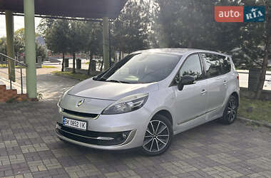 Минивэн Renault Grand Scenic 2012 в 