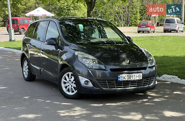 Минивэн Renault Grand Scenic 2009 в 