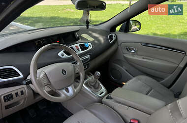 Минивэн Renault Grand Scenic 2009 в 
