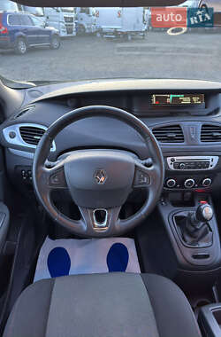 Мінівен Renault Grand Scenic 2013 в 