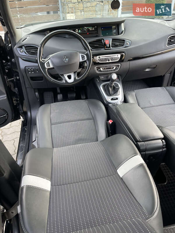Мінівен Renault Grand Scenic 2012 в Стрию