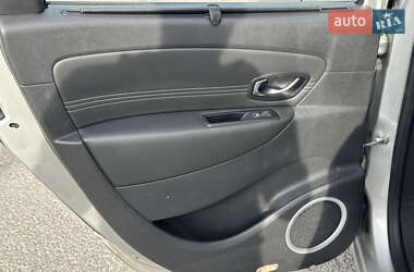 Минивэн Renault Grand Scenic 2011 в 
