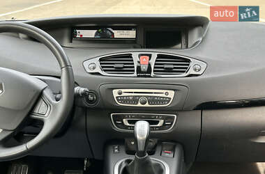 Минивэн Renault Grand Scenic 2011 в 