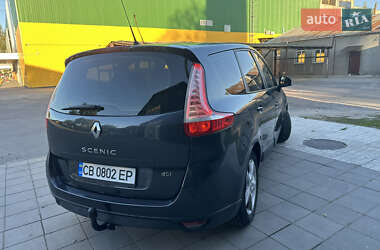 Минивэн Renault Grand Scenic 2010 в 