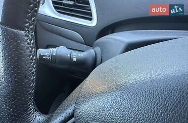 Минивэн Renault Grand Scenic 2010 в 