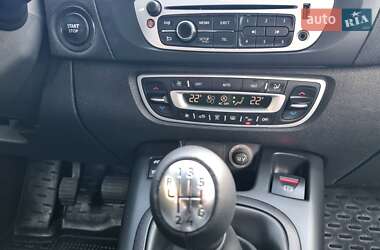 Мінівен Renault Grand Scenic 2012 в 
