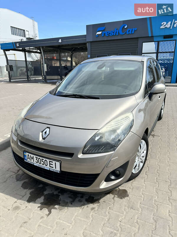 Минивэн Renault Grand Scenic 2010 в Житомире
