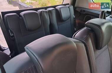 Мінівен Renault Grand Scenic 2016 в 