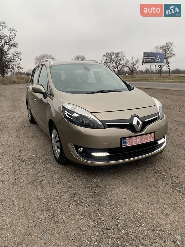 Минивэн Renault Grand Scenic 2013 в 