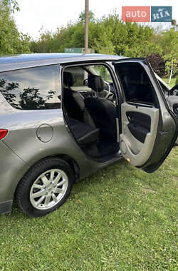 Мінівен Renault Grand Scenic 2010 в 