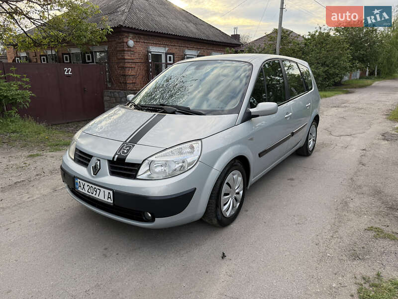 Renault Grand Scenic 2004