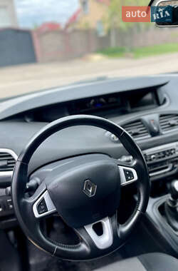 Мінівен Renault Grand Scenic 2013 в 