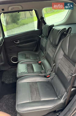Мінівен Renault Grand Scenic 2012 в 