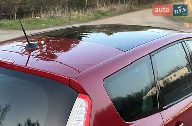 Минивэн Renault Grand Scenic 2012 в 
