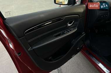 Минивэн Renault Grand Scenic 2012 в 