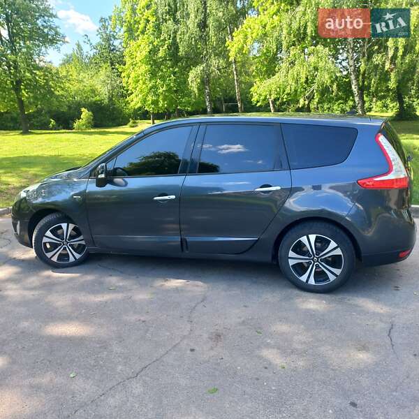 Мінівен Renault Grand Scenic 2011 в 