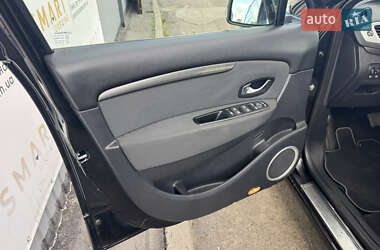 Минивэн Renault Grand Scenic 2010 в 