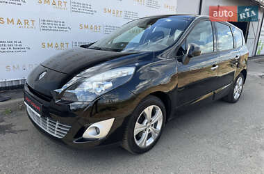 Минивэн Renault Grand Scenic 2010 в 